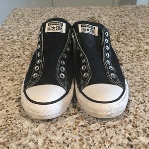 Size 10 men’s laceless Chucks